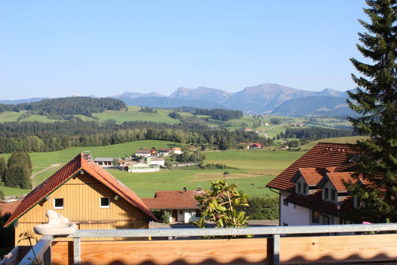 Ferienwohnung Haus Lenzhalde Oberreute Exterior foto