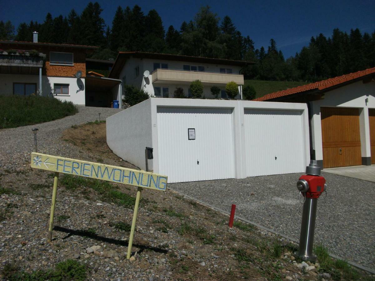 Ferienwohnung Haus Lenzhalde Oberreute Exterior foto